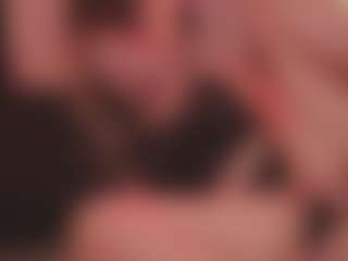 Live cam show with Saint_Trisha - Striptease on eurowanks.com