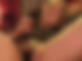 Live cam show with Saint_Trisha - Blonde Hair on CamSextacy