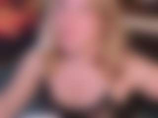 Saint_Trisha's Live Sex Cam Show