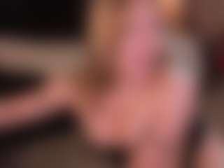 Live cam show with Saint_Trisha - Blonde Hair on CamwithHer