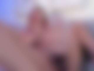 Live cam show with Alice - Ebony on SinfulBabes | colombia