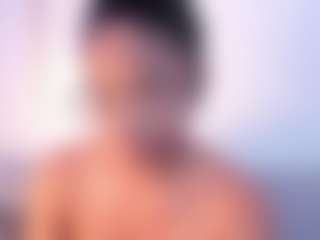 Live cam show with Alice - Latina on Uber Horny | colombia