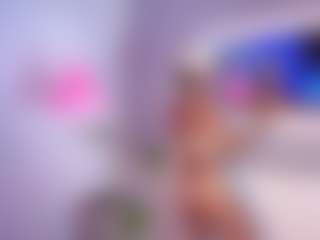 Live cam show with Alice - Ebony Big Tits on liverealitysex.com