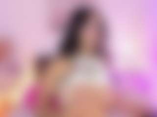 Live cam show with DaniLopezzz ® - Blowjob on Latina Girls