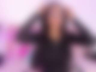 DaniLopezzz Ā®'s Live Sex Cam Show