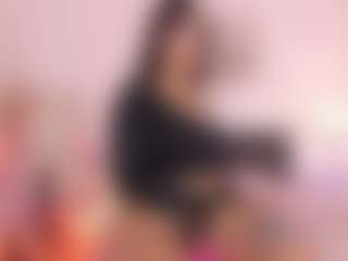DaniLopezzz ®'s Live Sex Cam Show