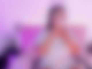 Live cam show with DaniLopezzz ® - Petite Toys on AdultVida.com