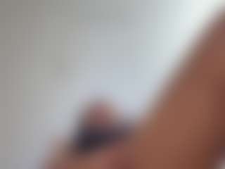 DaniLopezzz ®'s Live Sex Cam Show
