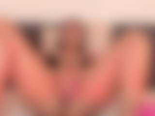 DaniLopezzz ®'s Live Sex Cam Show