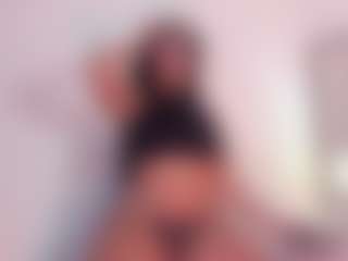 DaniLopezzz ®'s Live Sex Cam Show