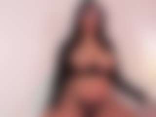 DaniLopezzz ®'s Live Sex Cam Show