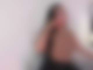 DaniLopezzz ®'s Live Sex Cam Show