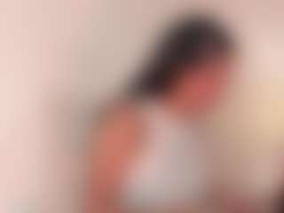 Live cam show with DaniLopezzz ® - Shaved Pussy on Mixed Magazine Live