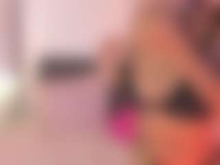 Live cam show with DaniLopezzz ® - Strip on SmokeAndPoke