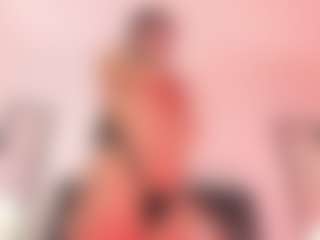 Live cam show with DaniLopezzz ® - Public on friskycurves.com