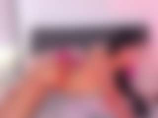 Live cam show with DaniLopezzz ® - Toys on CamSodaAdn