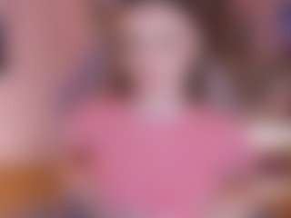 Live cam show with elizzzza - Fingering on madthumbs