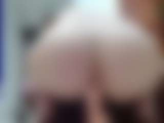 Live cam show with hannasohiia - Normal on Gym Cam Girls
