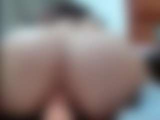 Live cam show with hannasohiia - Ass Clapping on Soda Cam