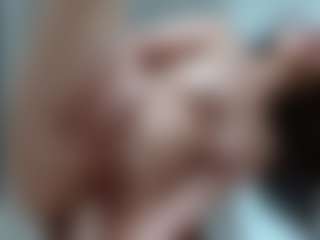 Live cam show with hannasohiia - Normal on Camming Site