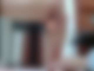 Live cam show with hannasohiia - Ass Clapping on friskycurves.com