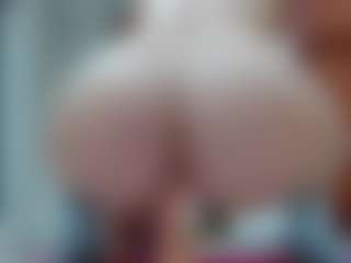 Live cam show with hannasohiia - Ass Bouncing on milfzrlive.com