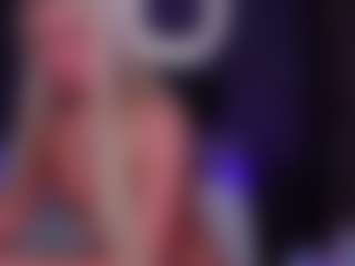 Live cam show with NicoleHampton - Oil on instabang