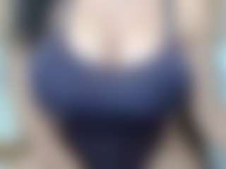 RoseBigTits's Live Sex Cam Show