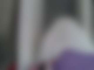 charis-bellota's Live Sex Cam Show