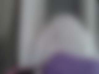 charis-bellota's Live Sex Cam Show