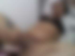 Live cam show with charis-bellota - Public on Uber Horny