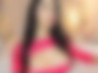 Live cam show with EllaaThorne - Cute on Gym Cam Girls