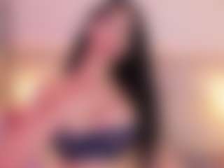 Live cam show with EllaaThorne - Tittyfuck on live18s.com