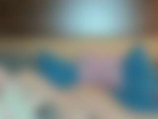 Live cam show with EmilyEclair - Living Room on CamClone
