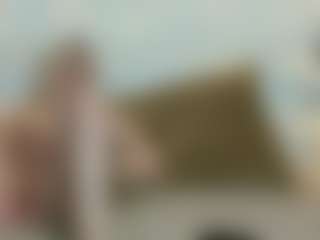 Live cam show with EmilyEclair - Living Room on CamSextacy