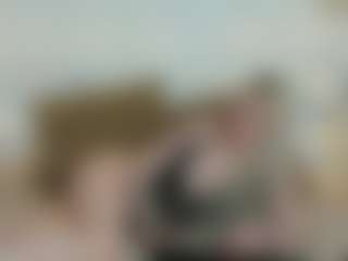 Live cam show with EmilyEclair - Living Room on Camsoda