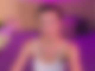 Live cam show with Kimberlly - Teen (18+) on hotwifechat.live