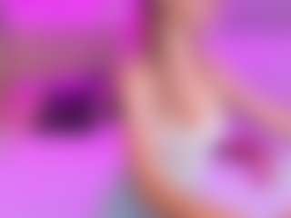 Live cam show with Kimberlly - Spank Blonde Hair on TastyBlacksLive