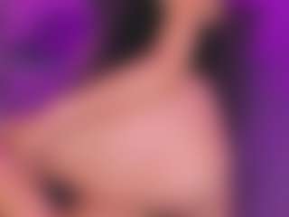 Live cam show with Kimberlly - Shaved Pussy on liverealitysex.com