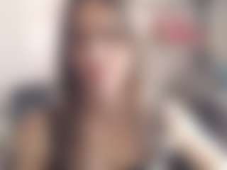 Live cam show with MegiDesire - Fit on TeamSkeetLive