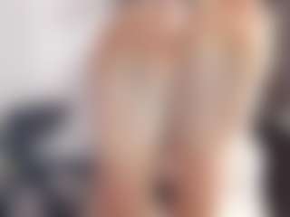 Live cam show with MegiDesire - Smoke on Camsoda