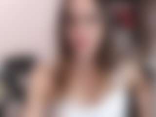Live cam show with MegiDesire - Fit on Camversity