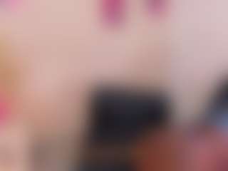 Live cam show with SARAA-COLLIINS - Ebony on friskycurves.com | colombia