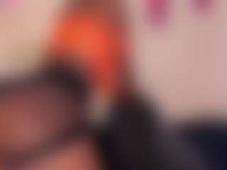SARAA-COLLIINS's Live Sex Cam Show