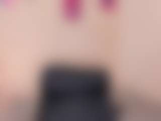 SARAA-COLLIINS's Live Sex Cam Show