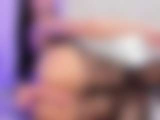 Angeles-Bust's Live Sex Cam Show