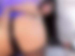 Angeles-Bust's Live Sex Cam Show