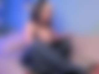 Live cam show with SabrinaWalker - College Teen (18+) on sexytreat.net