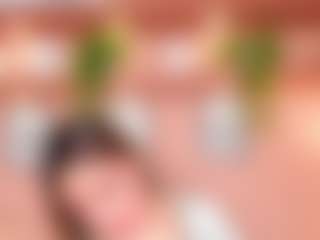 Live cam show with SofiaBennett - Average on AdultVida.com