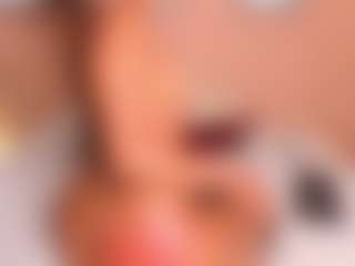 Live cam show with SofiaBennett - Blonde Hair on Sex Cam Show